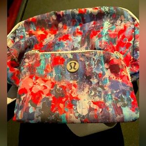 Lululemon Everywhere belt bag and clip cardholder